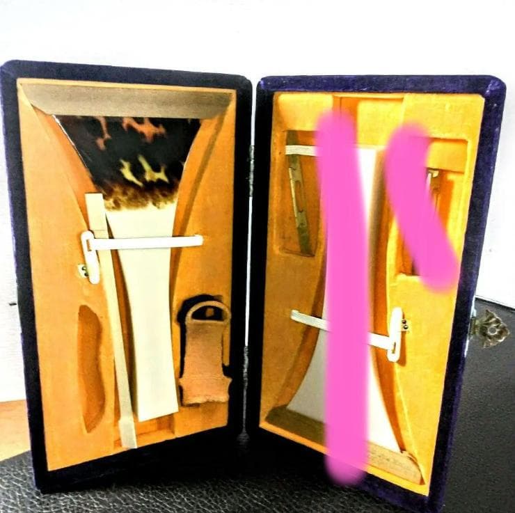 三味線　紅木 中棹 東さわり・ 地唄・撥・ 駒 ・袋他 ケース付