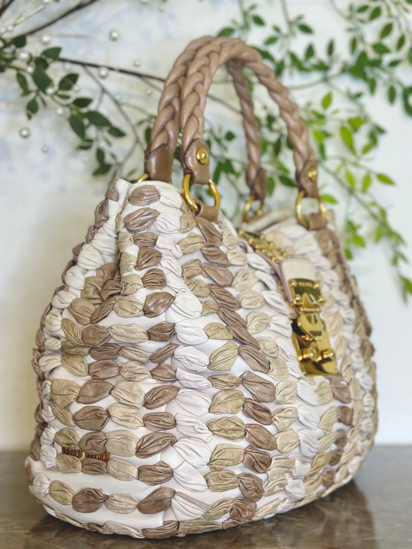 miumiu マトラッセ 2way バッグ カゴバッグ 本革ショルダーバッグ