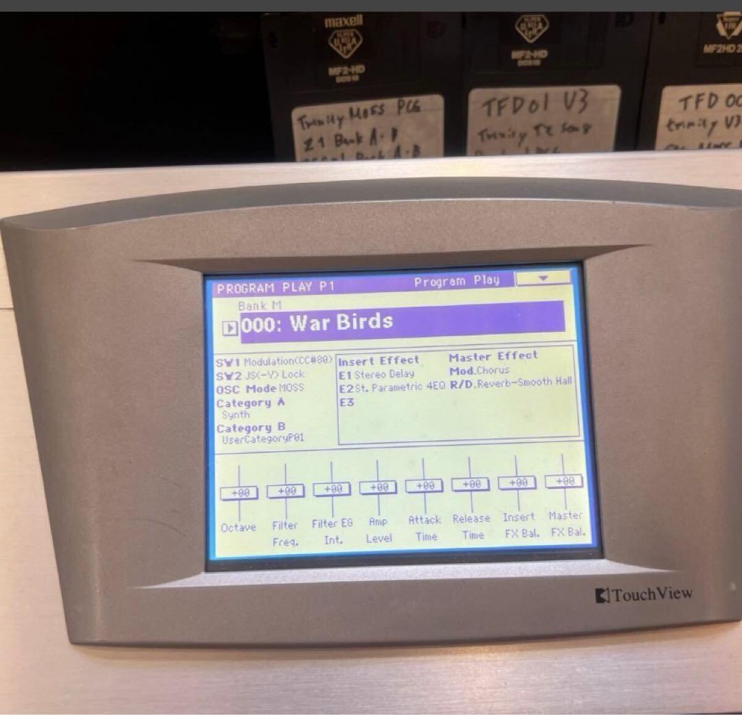 KORG TRINITY V3 tri-moss拡張済み　シンセサイザー