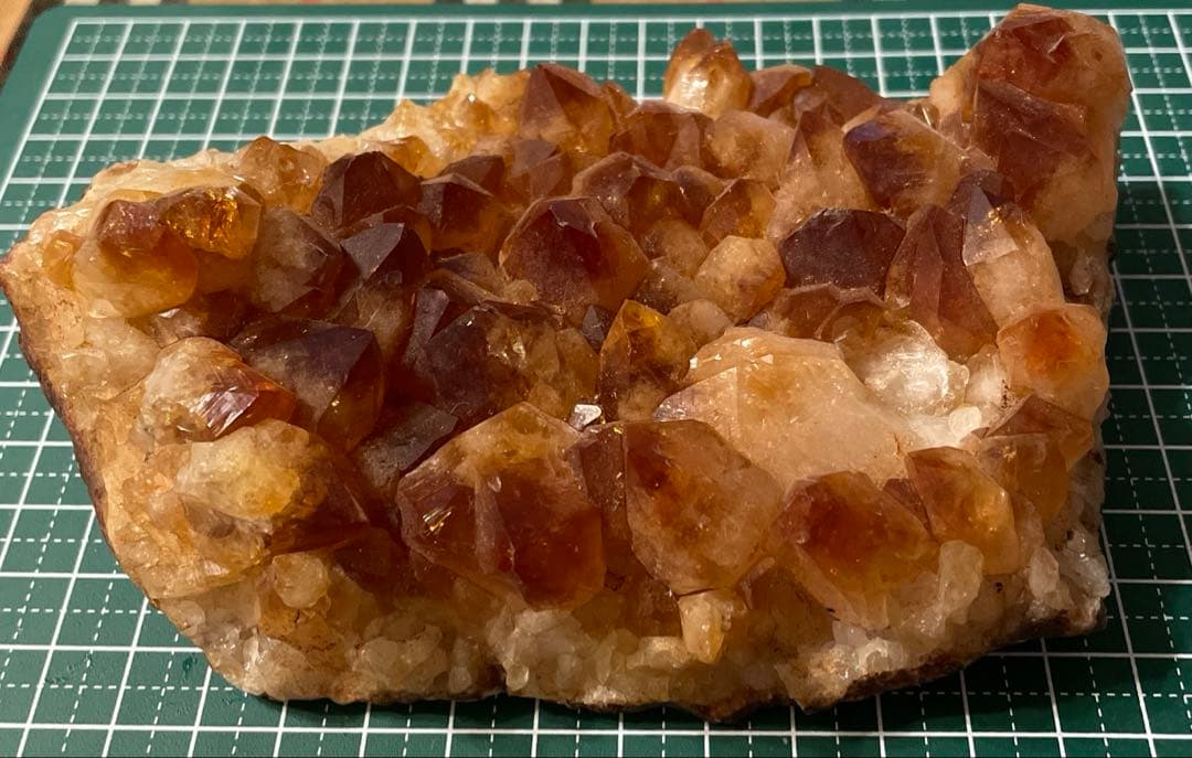 シトリンクォーツ　ラフストーン　クラスター　原石　鉱物　鉱石
