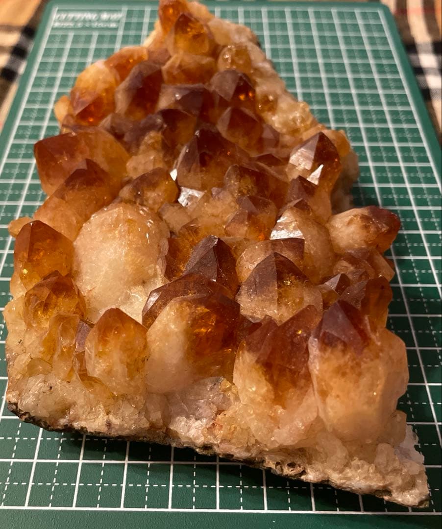 シトリンクォーツ　ラフストーン　クラスター　原石　鉱物　鉱石
