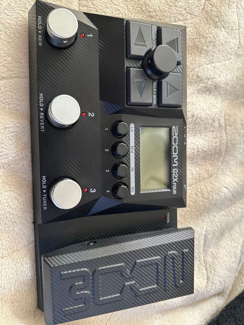 【美品】Zoom G2X Four ギターエフェクター フットスイッチ付き 完品