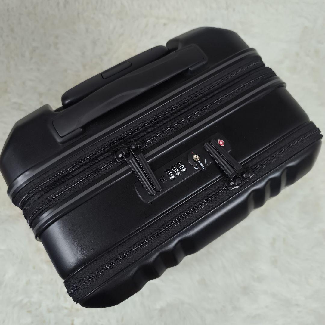 ✨極美品✨ アジアラゲージ デカかるedge キャリーケース 4輪 機内持込 黒