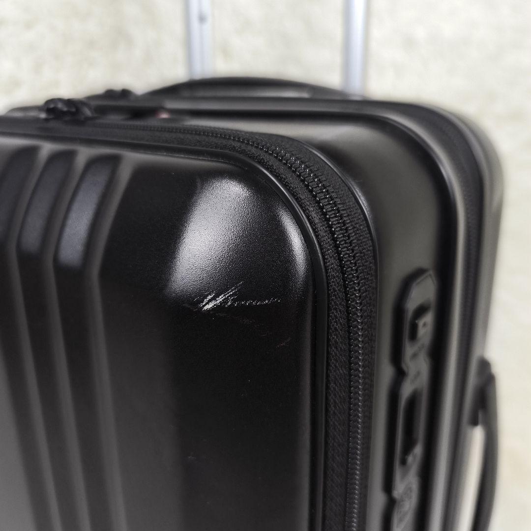 ✨極美品✨ アジアラゲージ デカかるedge キャリーケース 4輪 機内持込 黒