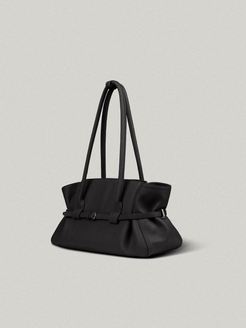 美品FOLNUA(フォルニュア)ハヴィバッグ ブラック_プレーン