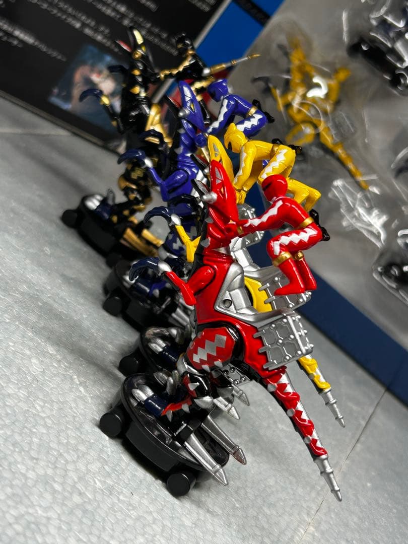 キャラウィールアルティメットエディション爆竜戦隊アバレンジャー8体セット