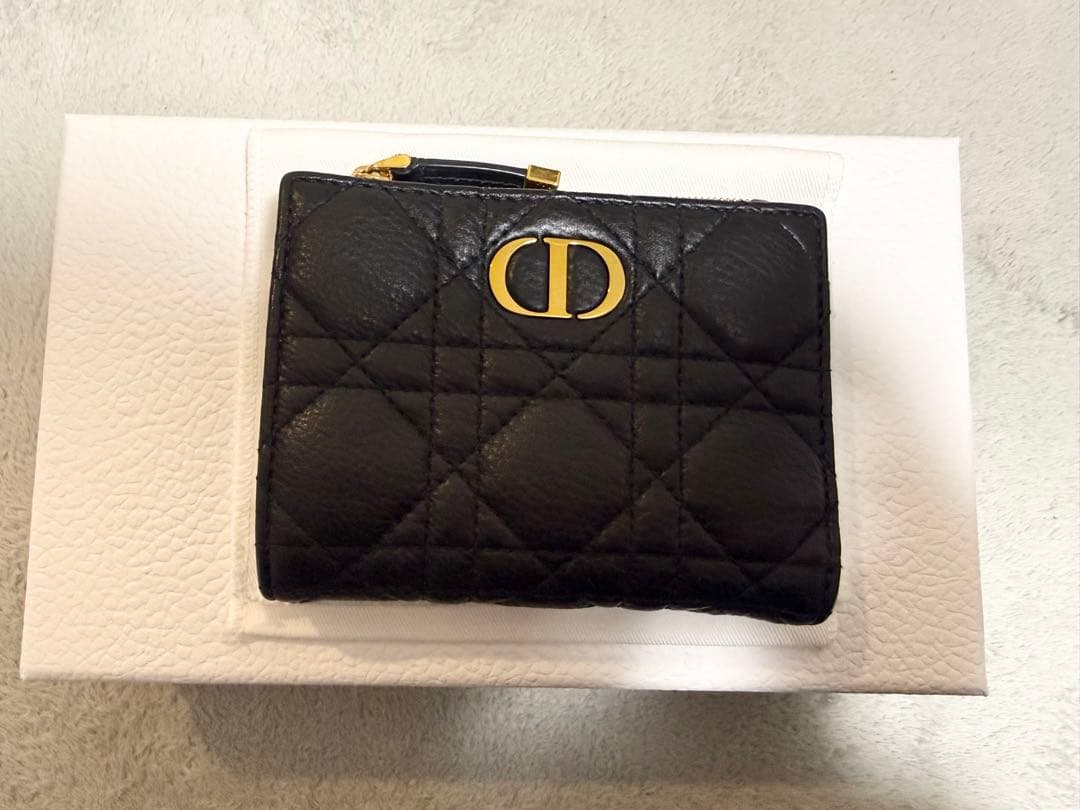 【極美品】ディオール Caro Dahlia 二つ折り財布 ブラック