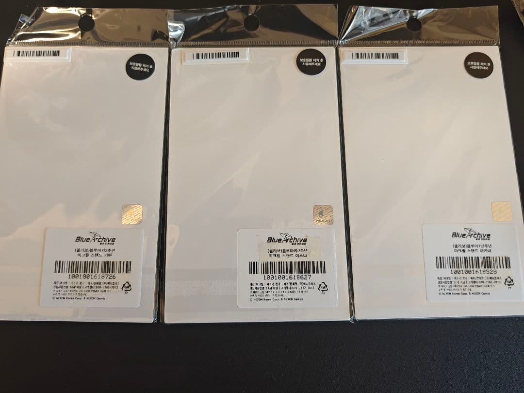 韓国限定 アクスタセット アスナ カリン アカネ ブルーアーカイブ ブルアカ