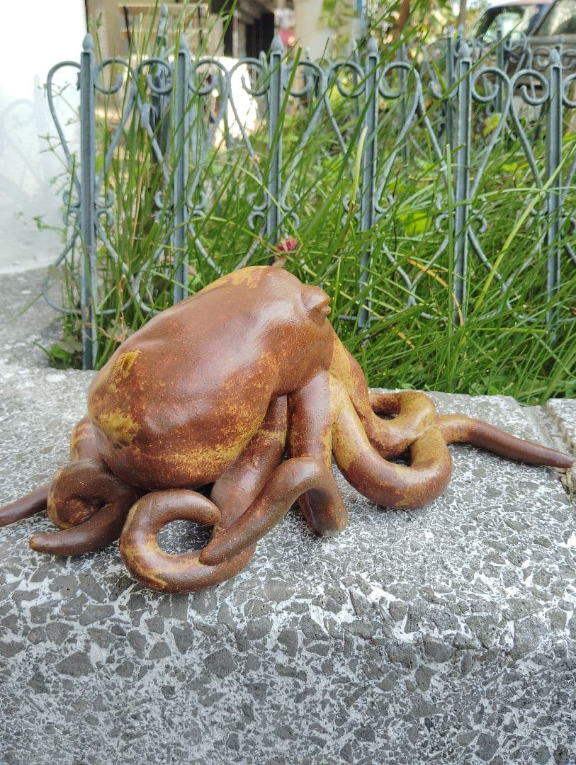 陶器製タコの置物