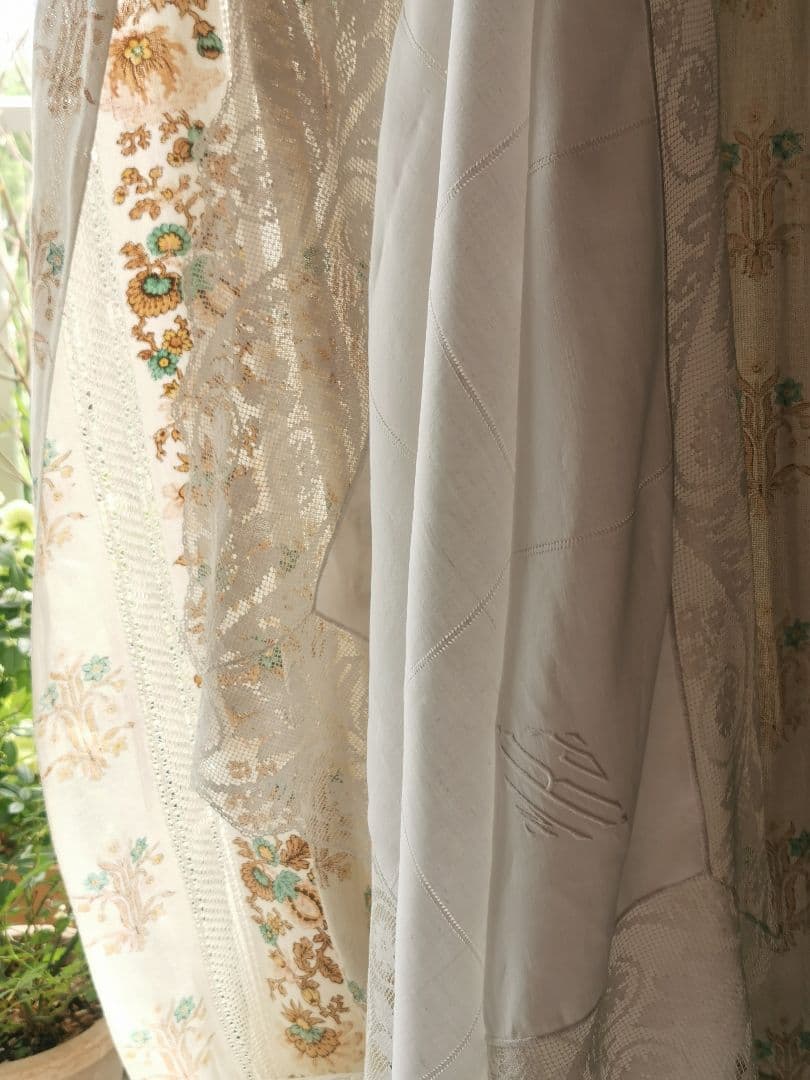 アンティーク 滑らかな細番手リネン フィレレース＆格子ドローンワーク 刺繍クロス