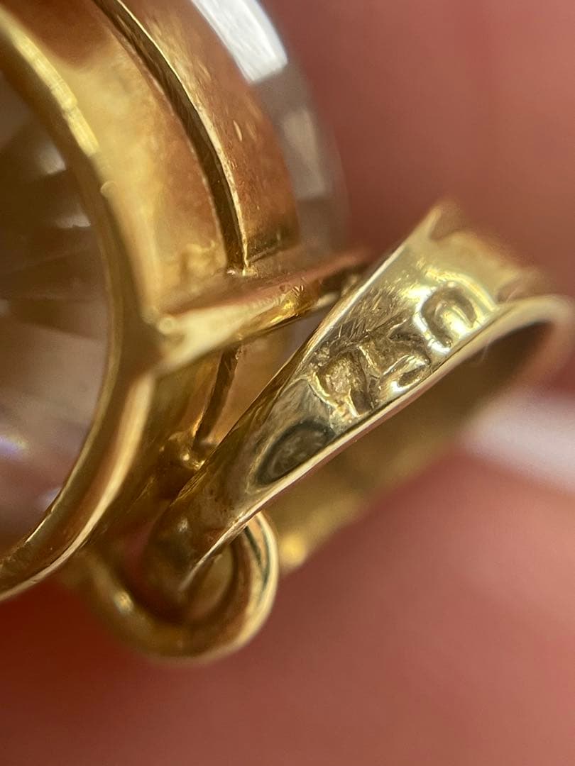 18金　ネックレス　ペンダント　トップ　ダイヤモンド？　サファイア？k18 大粒