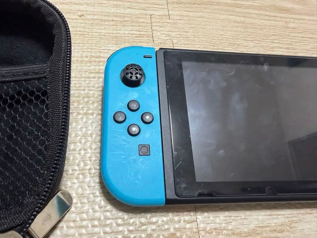 Nintendo Switch 本体 赤・青 Joy-Con 付属品あり