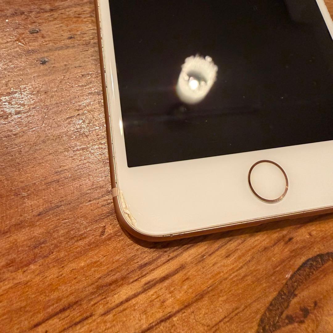 Apple iPhone 8 Plus ゴールド