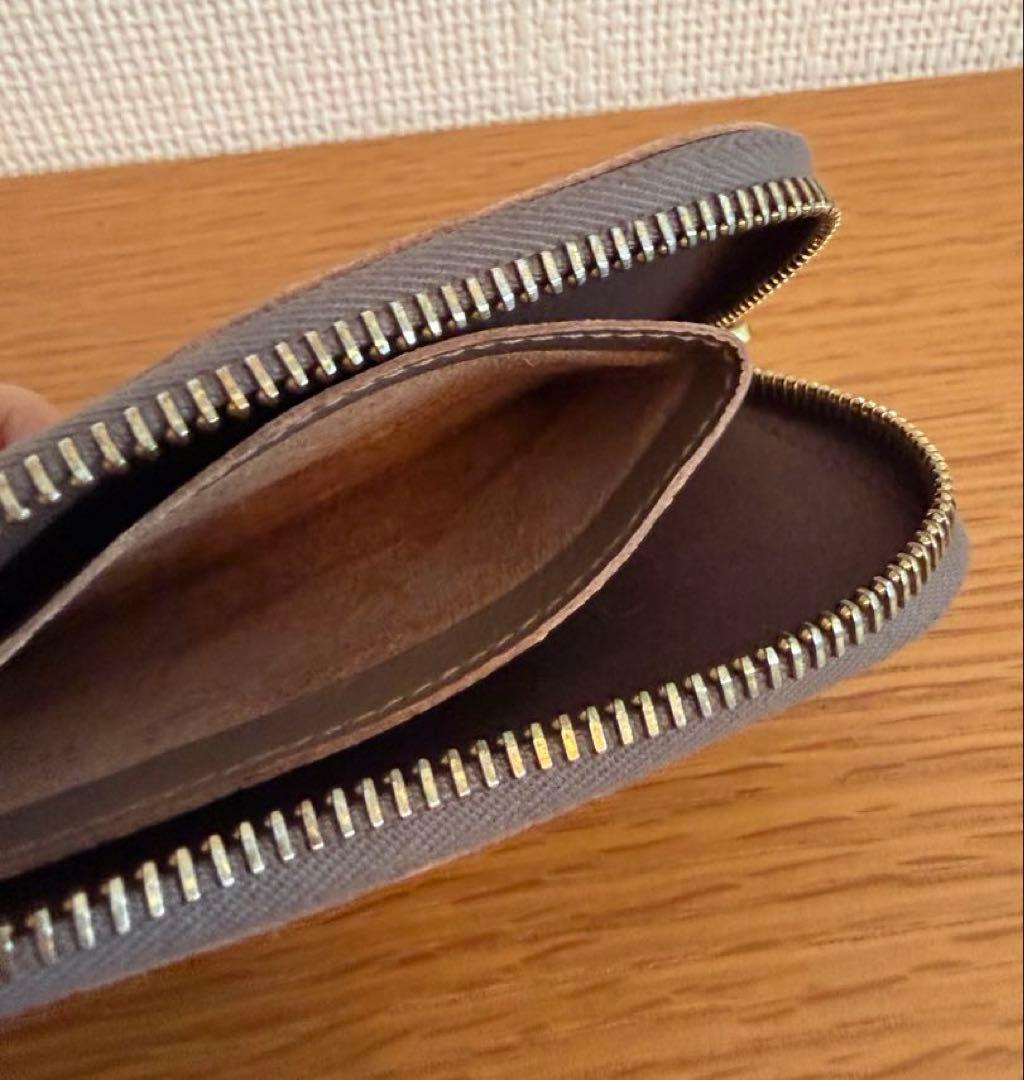 IL BISONTE イルビゾンテ　L字ファスナーケース　グレージュ