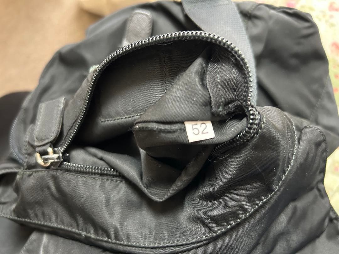 ホクランド　PRADA ブラック ショルダーバッグ