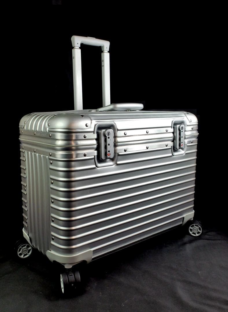 リモワ 932.51『トパーズ』4輪 パイロット・トロリー 廃盤 39L 新同