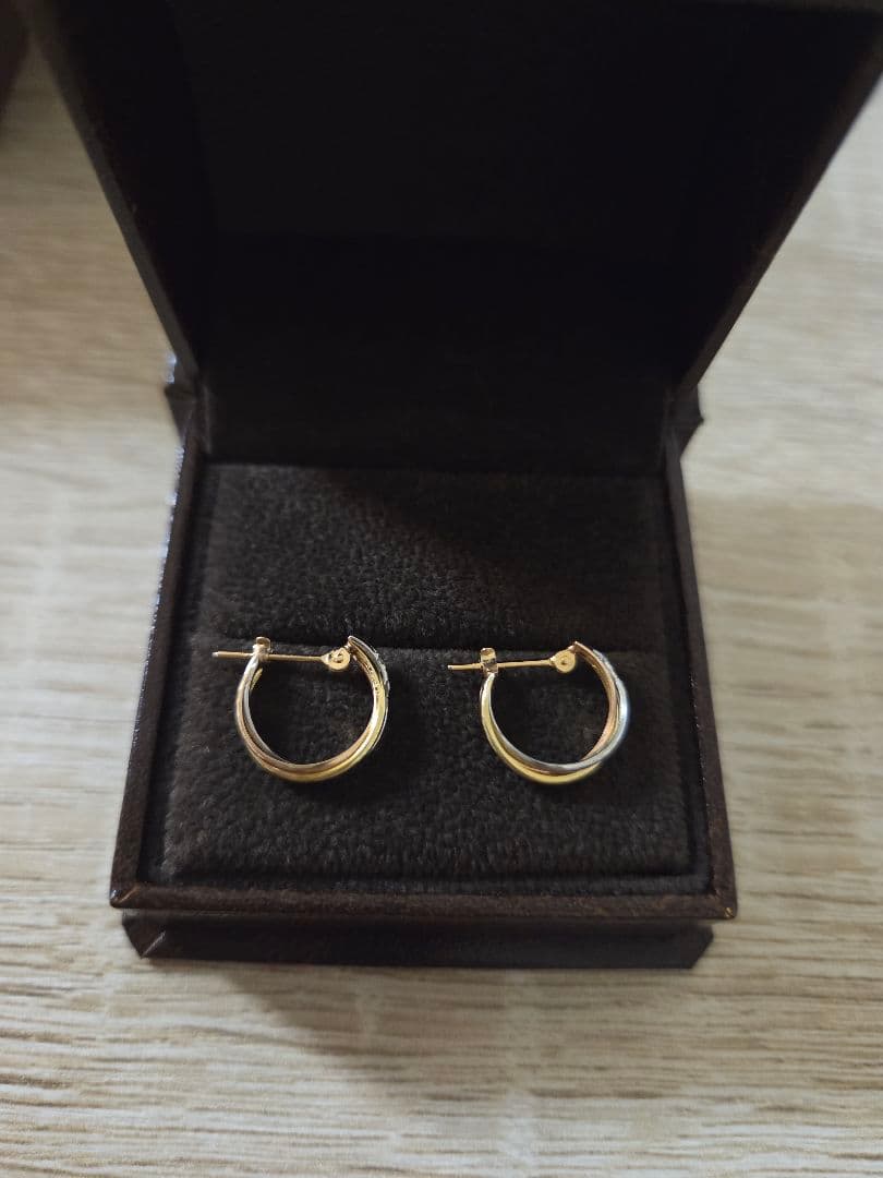 フープピアス　スリーカラー　ダイヤモンド　ゴールド　保証書付き　ピアス