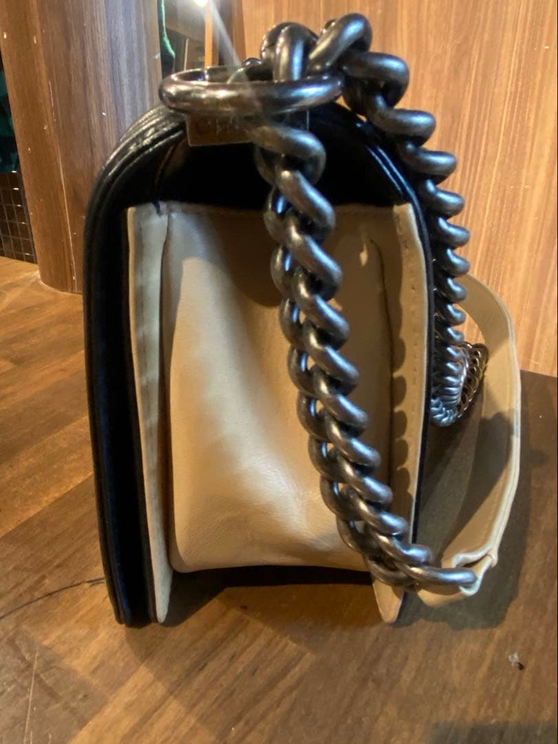 ♡*様 ボーイシャネル25 バイカラー チェーン ショルダーバッグ　ベージュ ラ