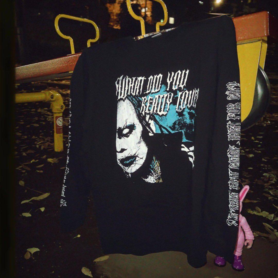 京 online 会員限定「INSANUS」ロングスリーブTシャツ