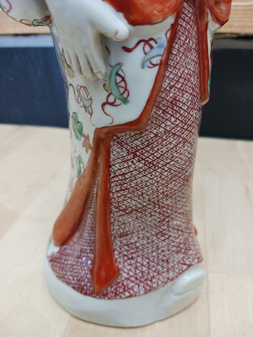 時代物　柿右衛門？　色絵　婦人　人形　陶磁器　在銘　角福　 置物