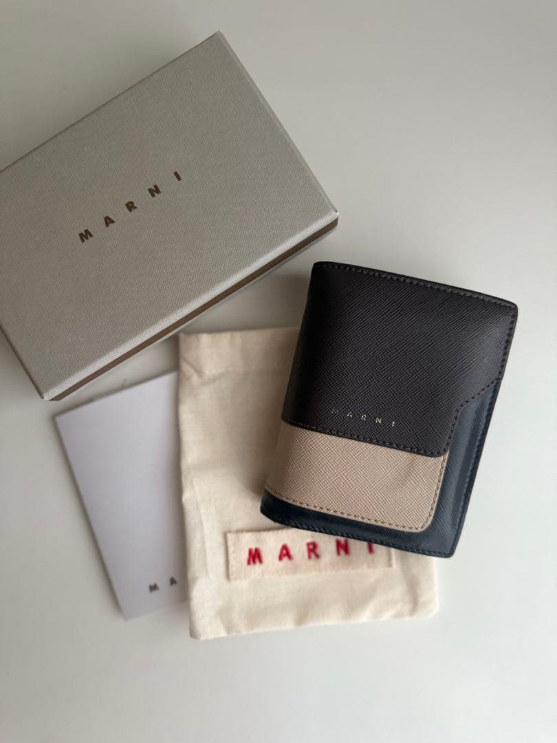 marni 折り畳み財布　ブラウン