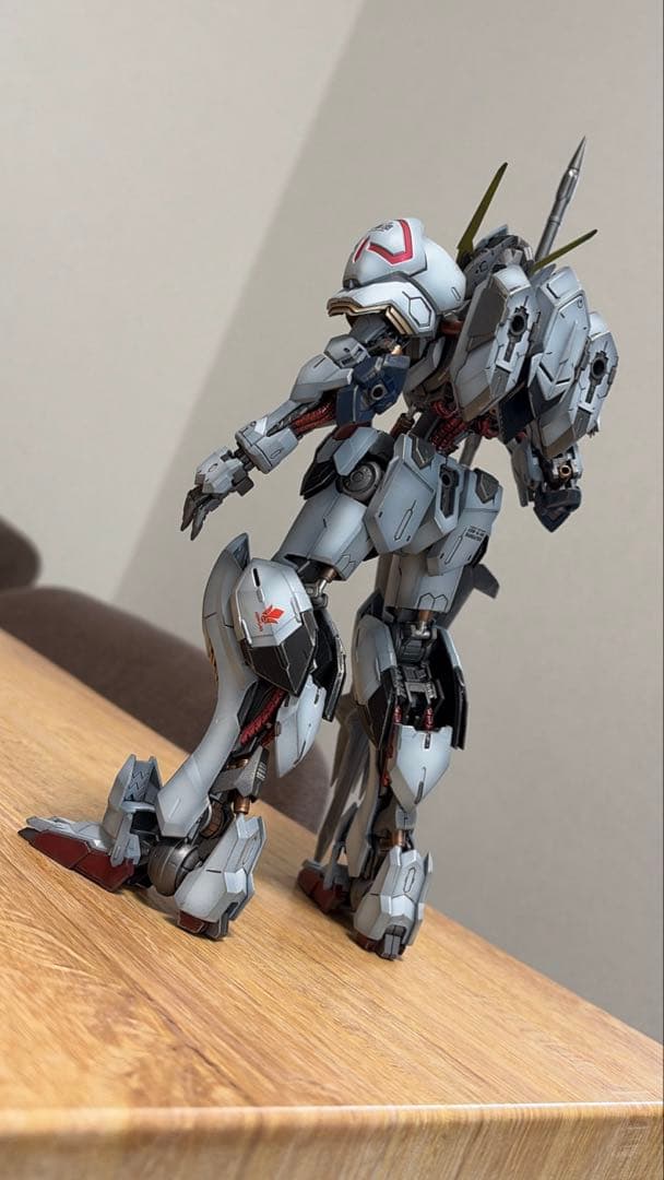 MG ガンダムバルバトス　全塗装完成品