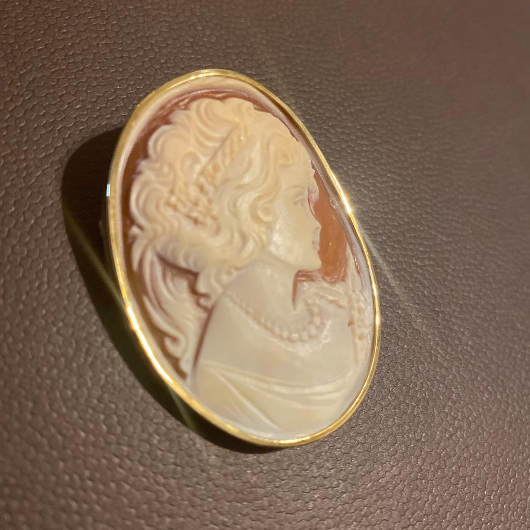 カメオ　オーバル型　ブローチ