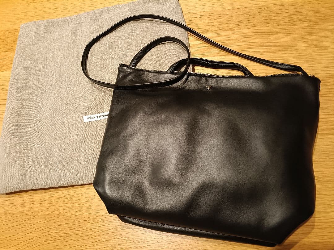 ミナペルホネン kostea bag M ブラック　タンバリン