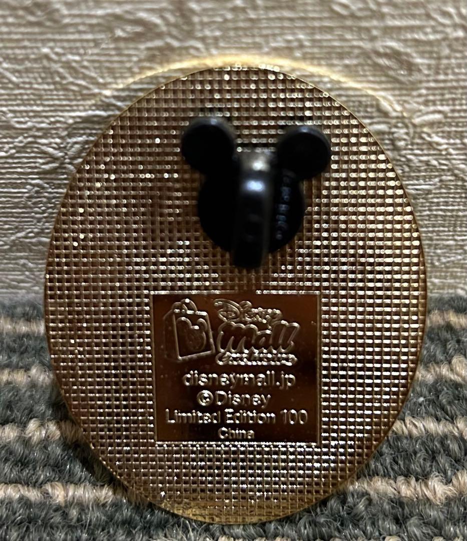 ディズニーモール　シンデレラ　ピンバッジ　限定100個