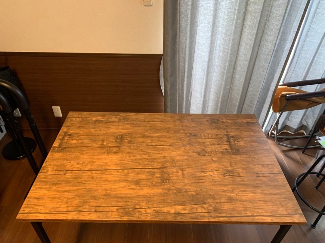 【相場より安いです！木目調、アンティーク風】ダイニングテーブル