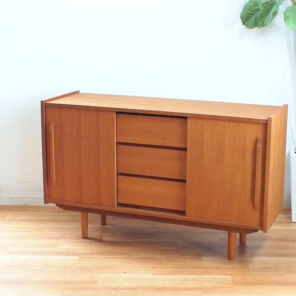 チーク材 サイドボード 120cm 北欧デザイン 収納 チェスト