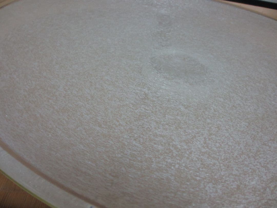 見事なガラスの大皿