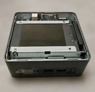 Intel NUC ミニPC Windows風 Ubuntu Linux