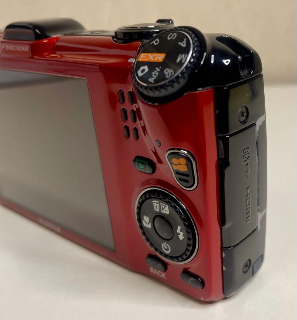 Fujifilm FINEPIX F550EXR コンパクトデジタルカメラ
