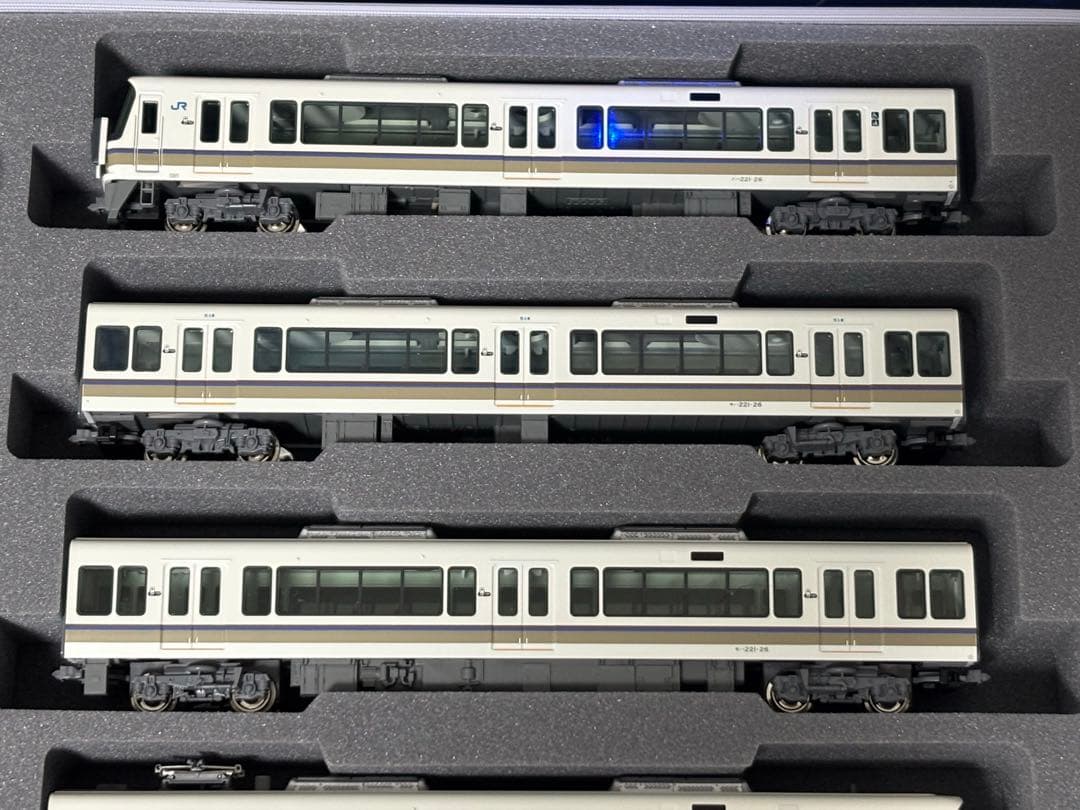 10-1492 221系リニューアル車