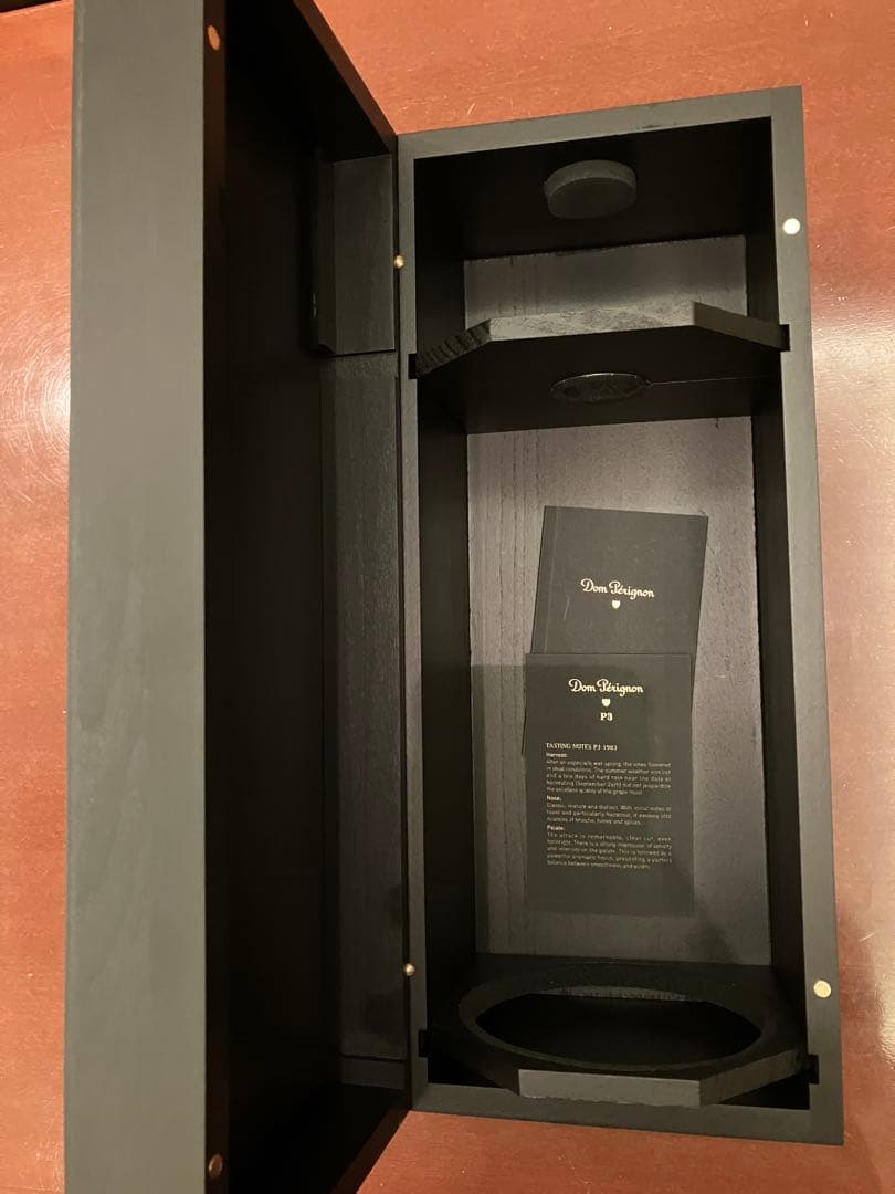 マグナムサイズドンペリニヨン　ピースリー　P3 1983年　ゴールド 木箱ケース