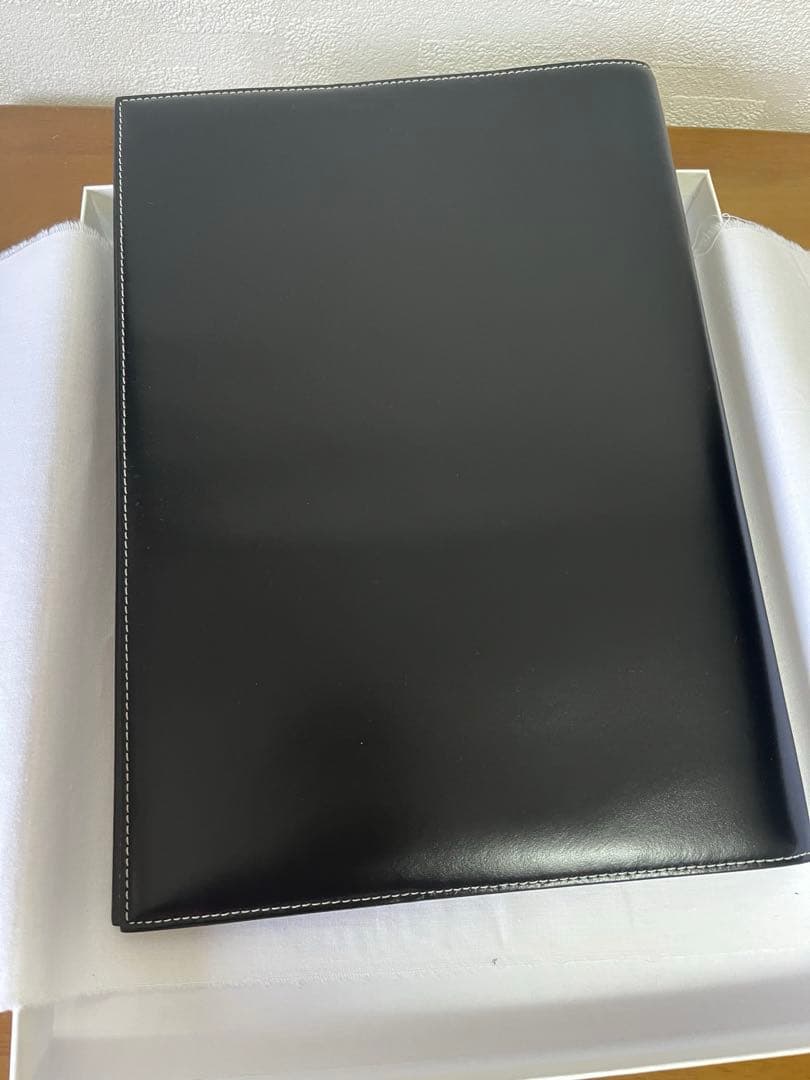 専用　メゾンマルジェラ　A4サイズ　牛革ノートカバー