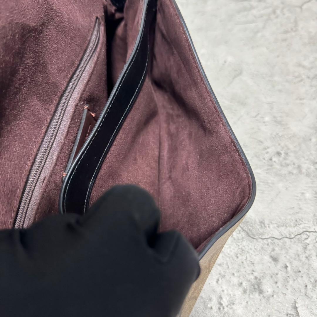 美品✨️コーチ ワンショルダーバッグ ジョージー レザー スタッズ 茶 5605