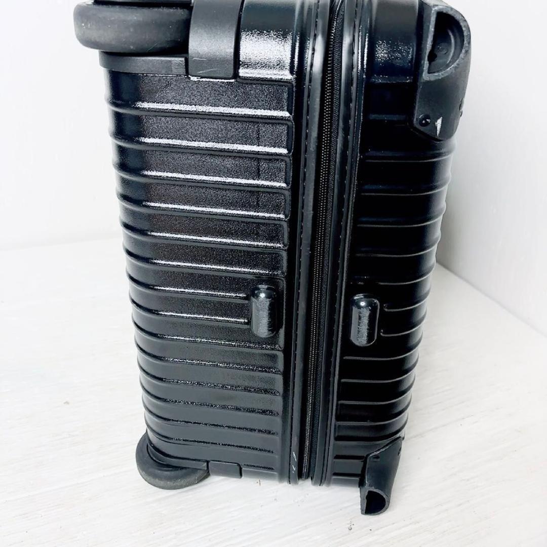 リモワ サルサ 63L 2輪 マットブラック スーツケース　851.63