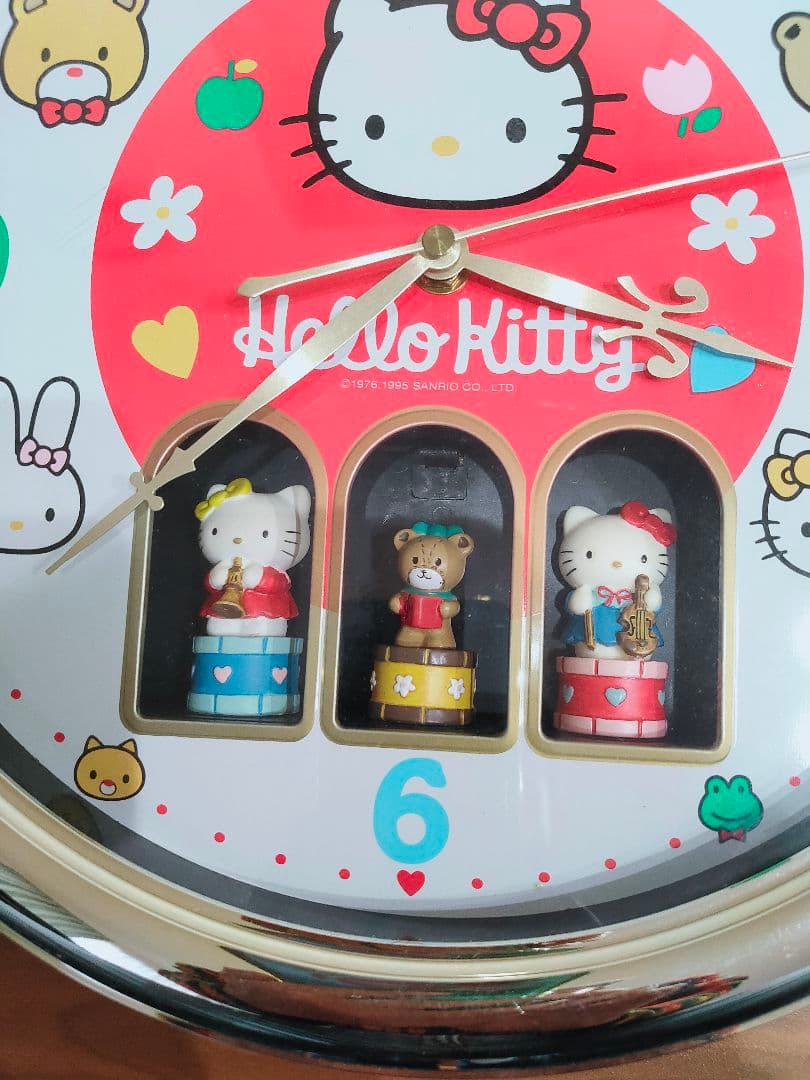 ハローキティ 壁掛け時計 からくり人形付き