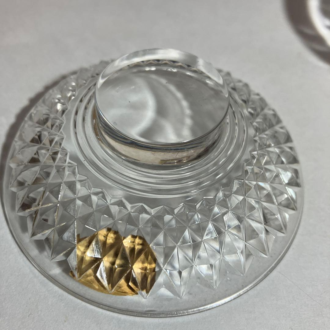 ベルギー王室御用達名門ガラス会社のカッティングガラス盃３点（日本の三ッ重盃？）