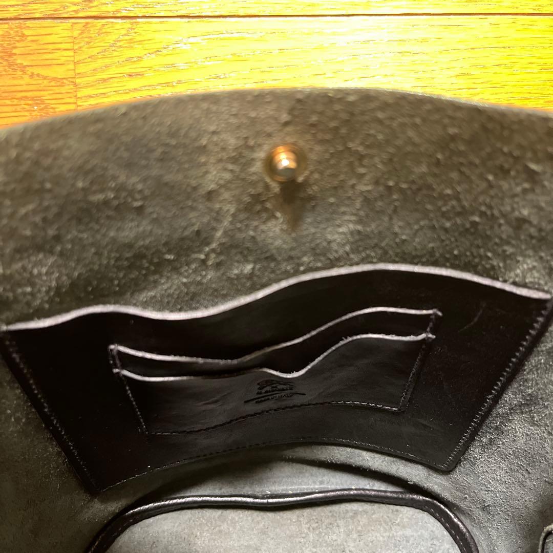 IL BISONTE 黒 レザー ショルダーバッグ