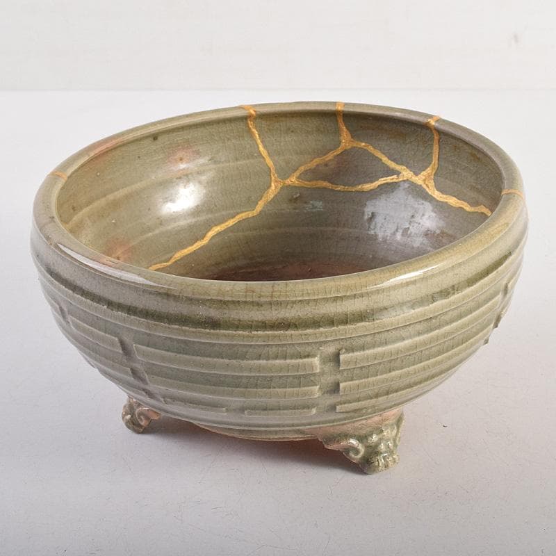 中国　龍泉窯　青磁　刻線文　三つ足香炉　C　R8788