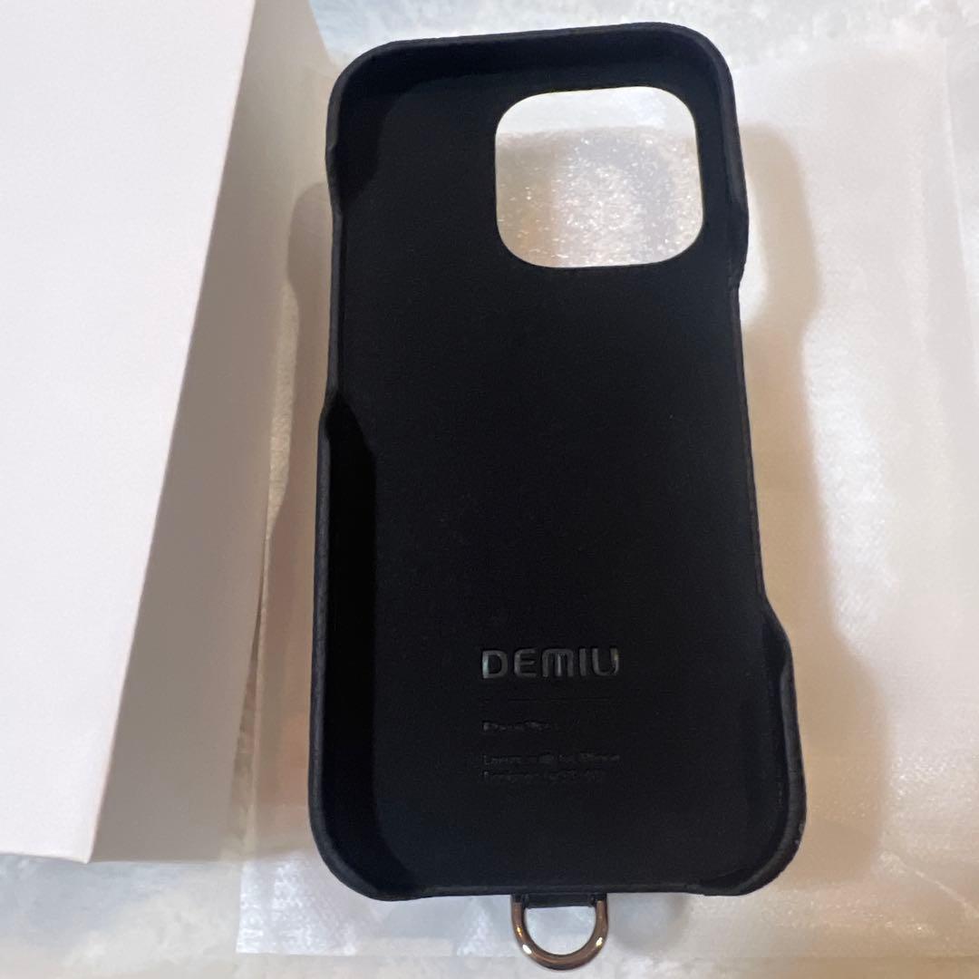 は*こ様 DEMIU BALLON CINQ ブラックスタッズ　iPhone16