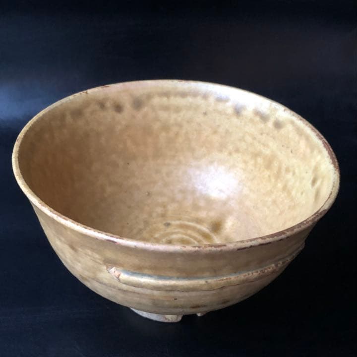 蔵からかなり古そうな抹茶茶碗が出て来た。名あり、古美術品、茶道具