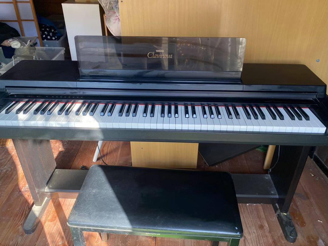 Yamaha Clavinova CLP-560 電子ピアノ　専用椅子付き