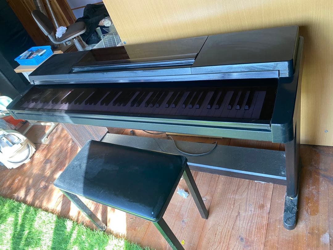 Yamaha Clavinova CLP-560 電子ピアノ　専用椅子付き