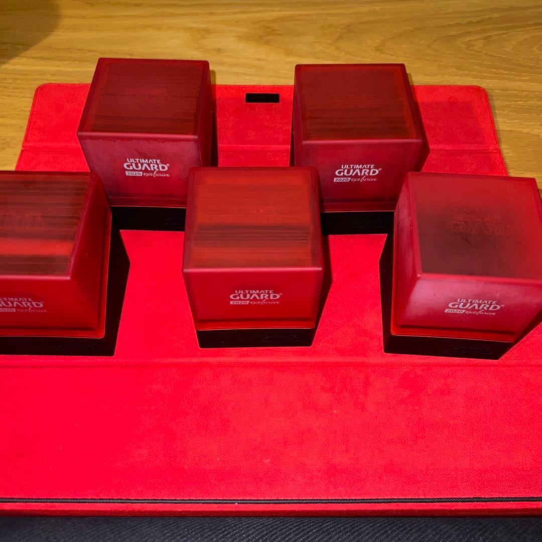 サプライ・アクセサリ・グッズ ULTIMATEGUARD 2020Edition Superhive 550+