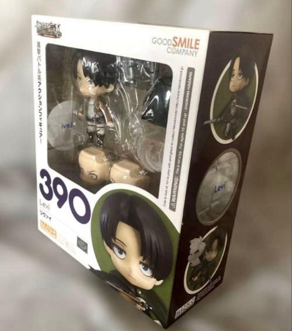 【進撃の巨人 】エルヴィンBRAVE-ACTフィギュア +期間限定おまけリヴァイ