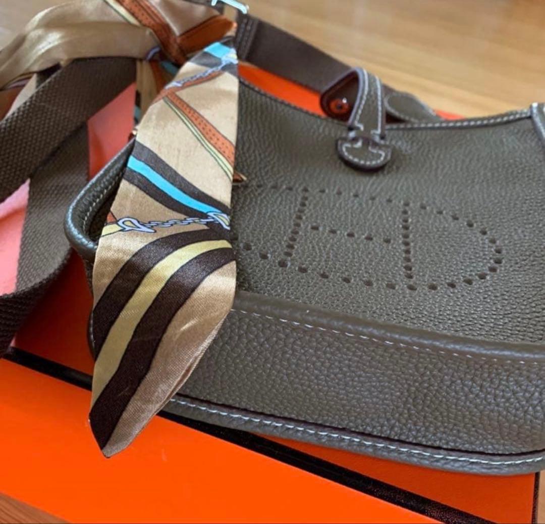 新品未使用 ショルダーバッグ ショルダーストラップ Hパンチング 高級革